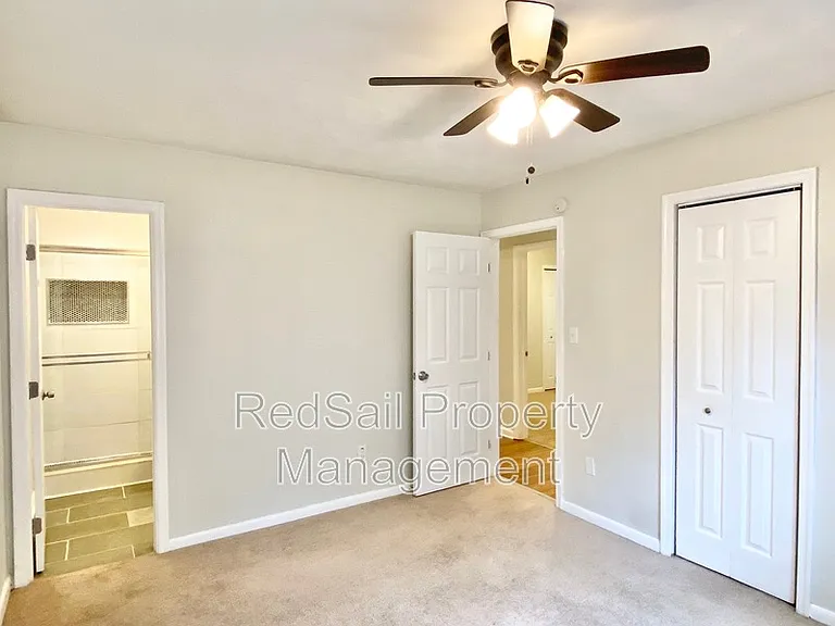 101 Basswood Dr — Photo 16