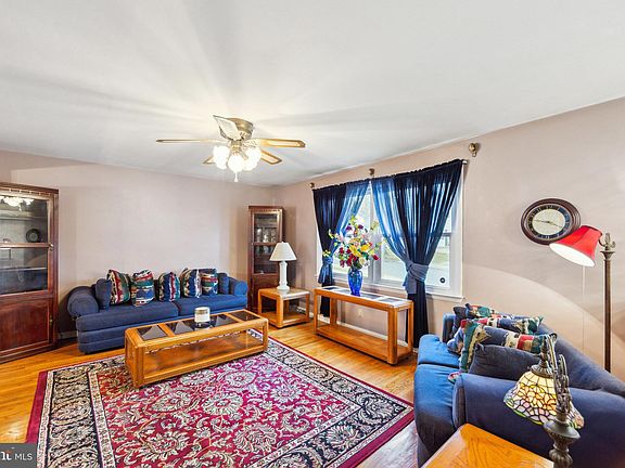 5th image of 916 Naudain Ave