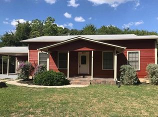 937 Bugg Ln, San Marcos, TX 78666