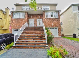 96 Willowwood Ln, Staten Island, NY