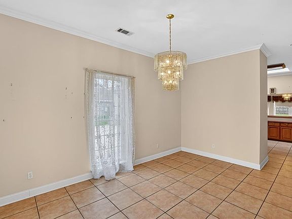 5th image of 2720 Cedarlawn Dr