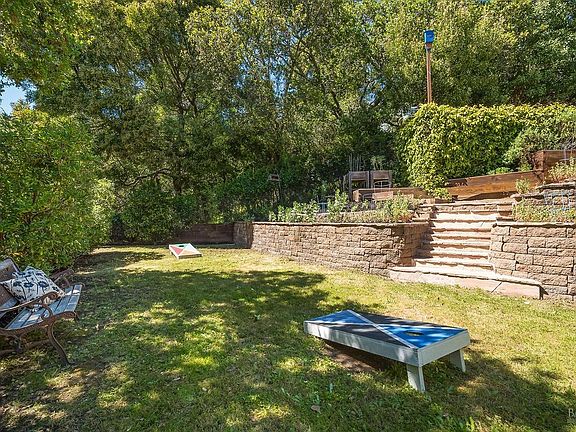 2nd image of 36 Los Robles Drive