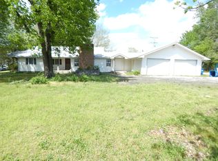 227 S Walnut Ave, Joplin, MO 64801