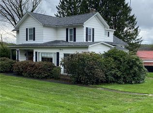 147 Warren Rd, Franklin, PA 16323