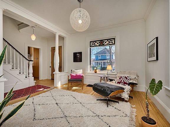 4th image of 22 Lilly St