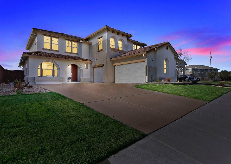 1st image of 460 Mount Vernon Cir