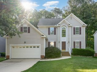 129 Longbridge Dr, Cary, NC 27518