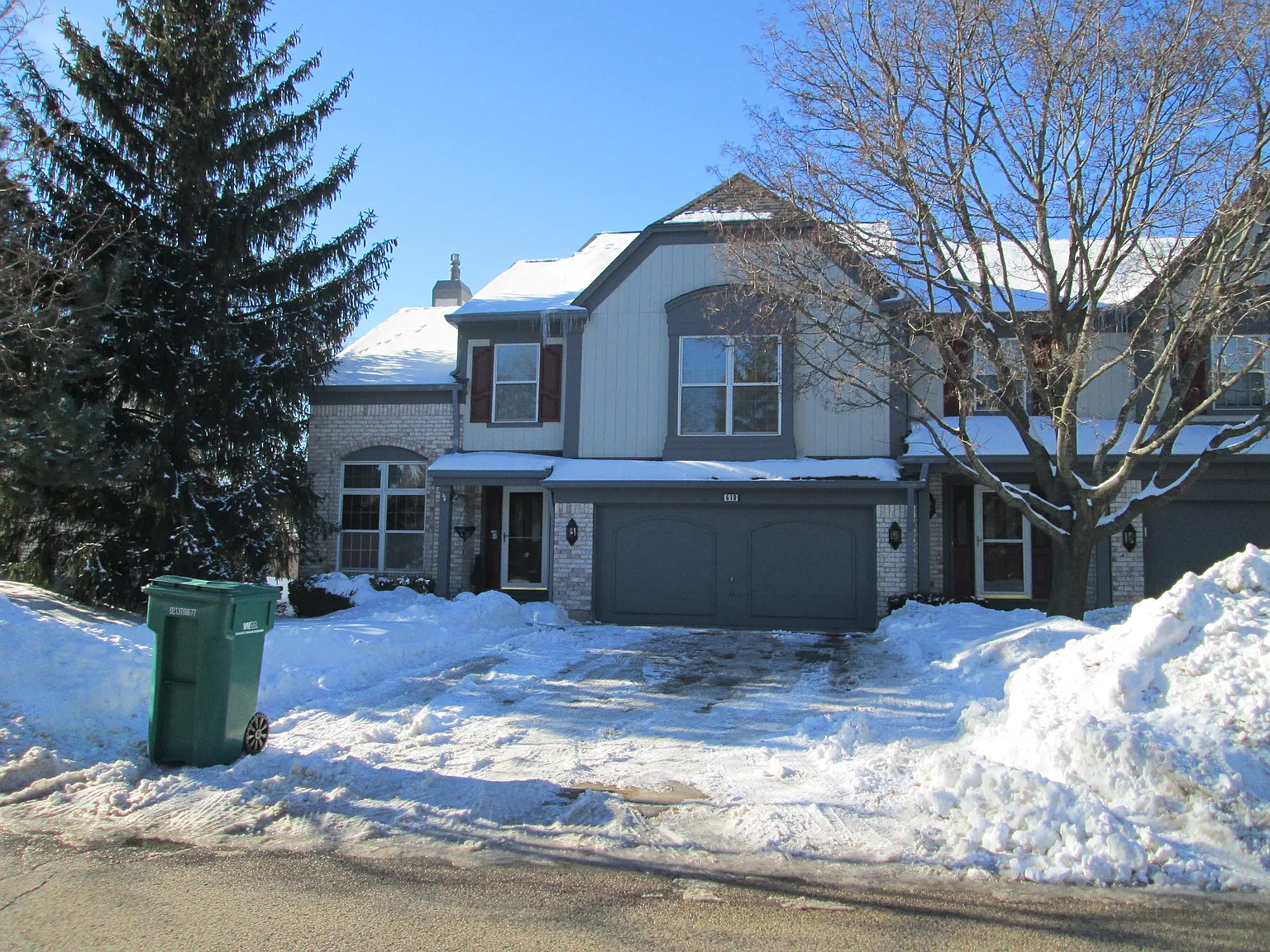 610 Cherbourg Dr photo 1