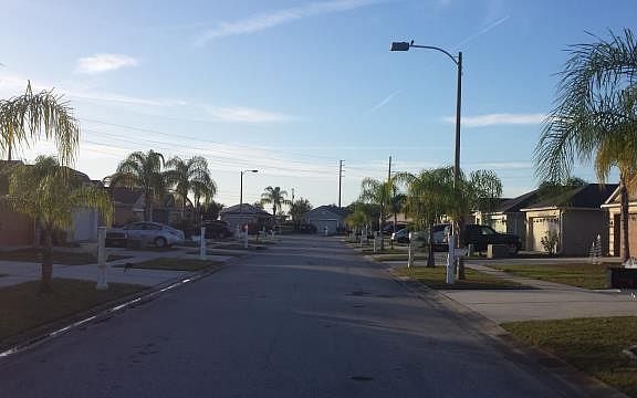 3rd image of 6829 Aramon Ct