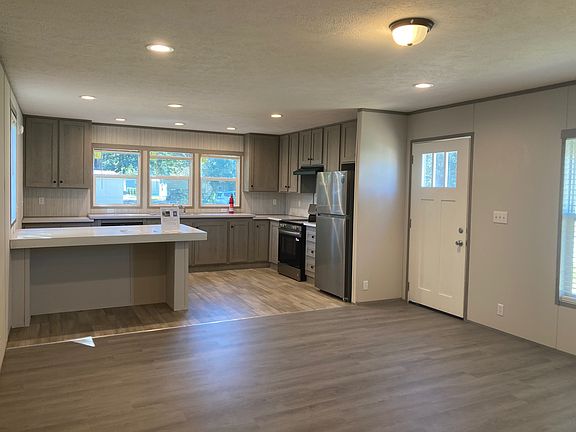 2nd image of 2600 W Michigan Ave #449C