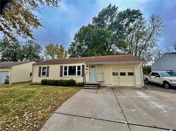 3136 S 46th St, Kansas City, KS 66106