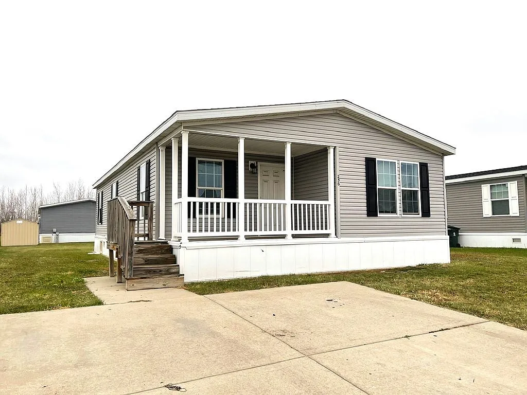 256 Robin Dr #256 photo 1
