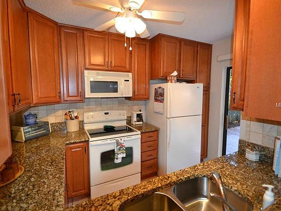 5th image of 5273 Middle Ct #129