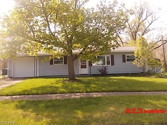 1st image of 1075 Sweetbriar Dr