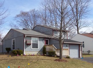 4204 Burningtree Rd, Liverpool, NY 13090
