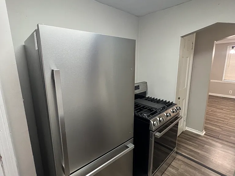 3225 Washington Blvd #1 — Photo 14