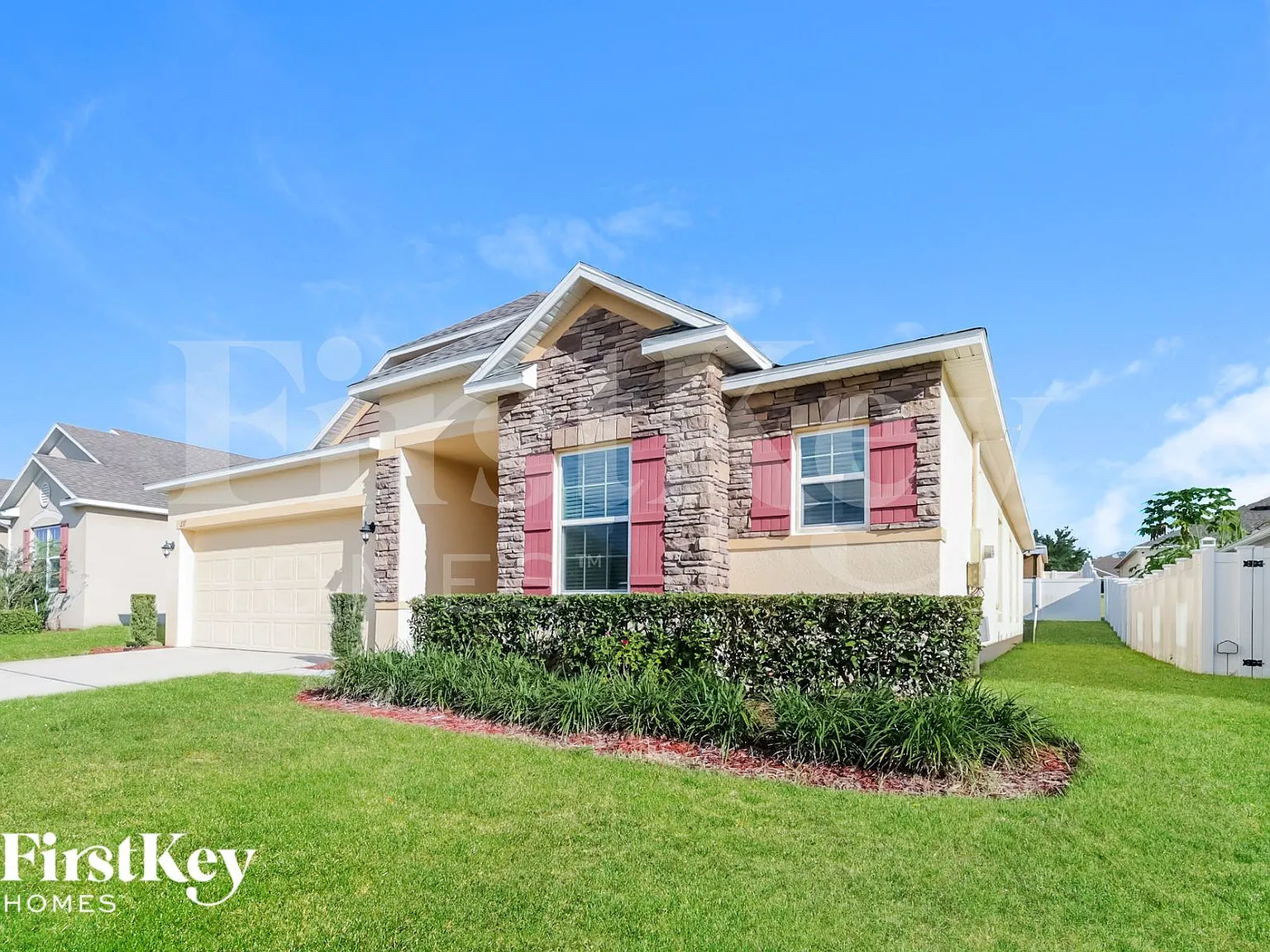 3 bed, 2.0 bath, 2014 sqft, $2,190 — Photo 2