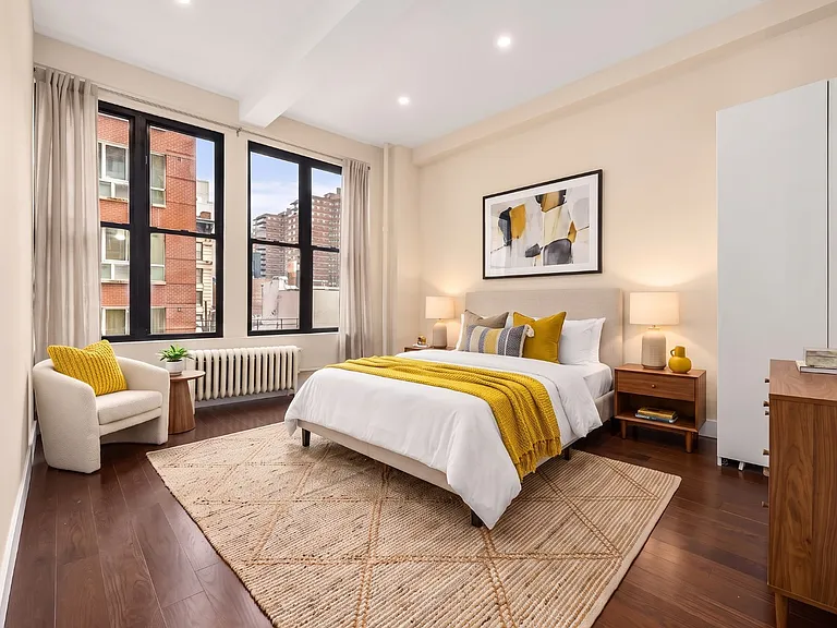 252 W 30th St #4B — Photo 7