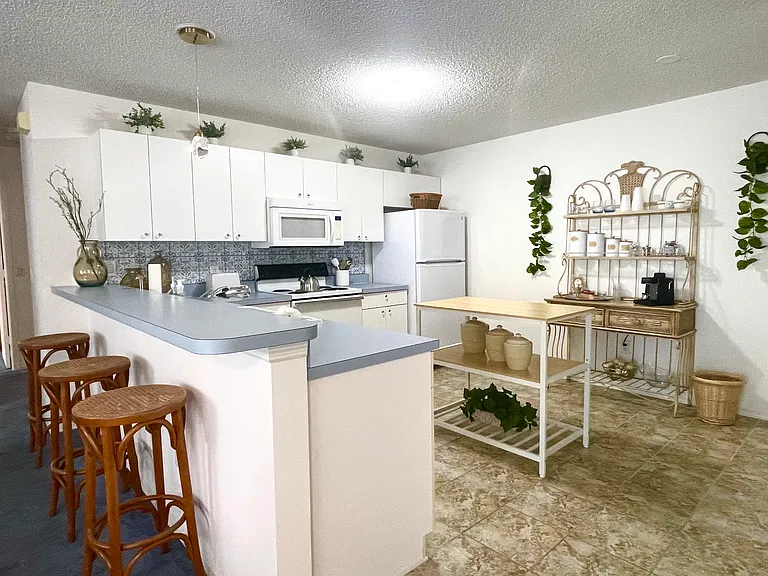 2818 Barboza Dr — Photo 7