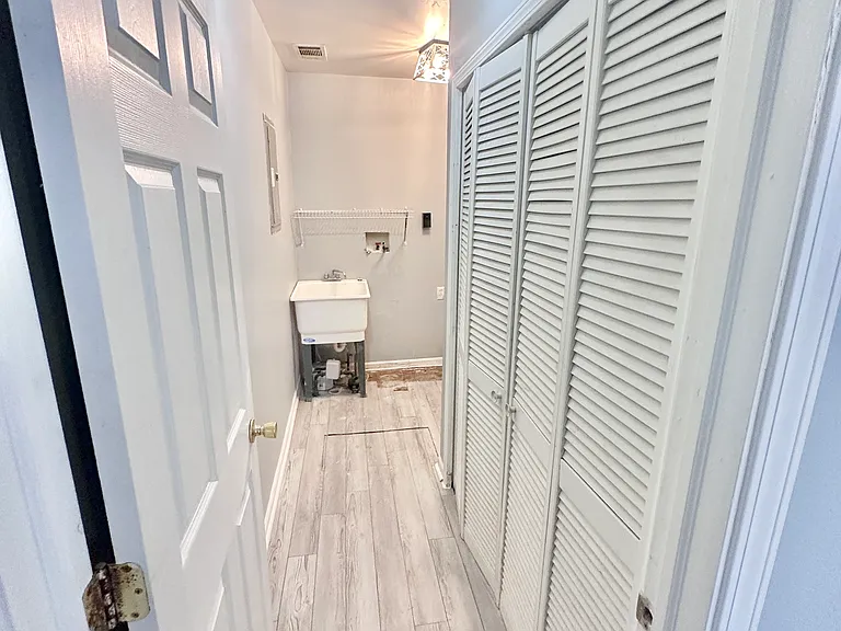 1751 Clara St — Photo 55