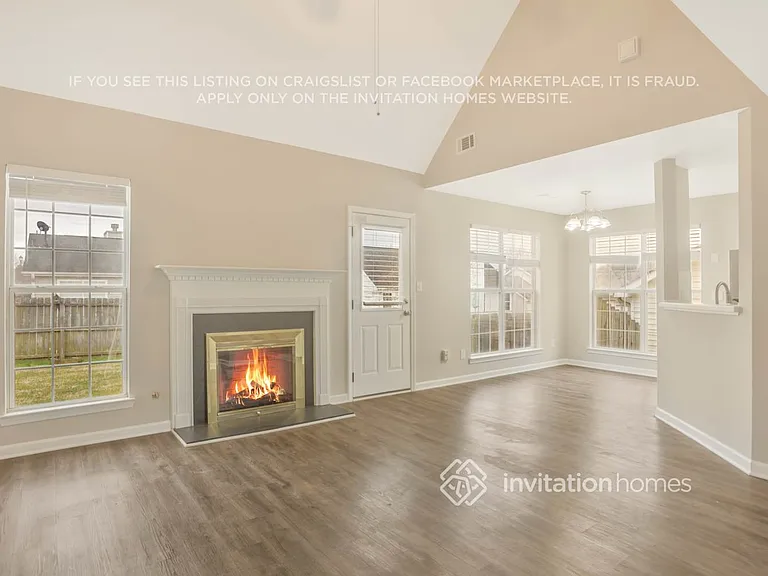 1009 Meadow Glen Cir — Photo 6