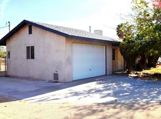 4555 Avenida Del Sol Rd, Joshua Tree, CA 92252