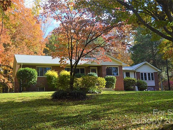 3rd image of 2593 Hickory Hwy