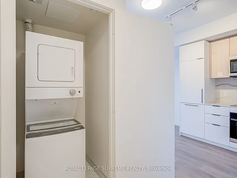 1185 Dupont St SE #505 — Photo 13
