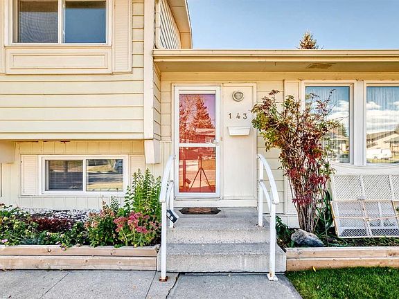 5th image of 143 NE Deer Ridge Way SE
