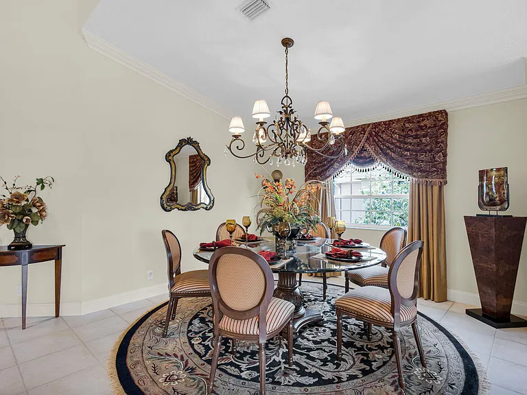 222 Legendary Cir — Photo 20