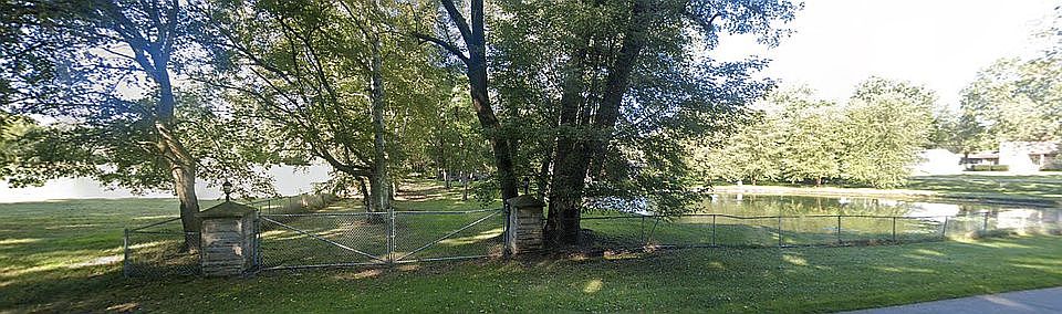 2nd image of 33101 Evelyn Ave