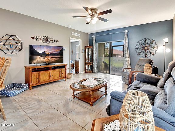 2nd image of 406 Lady Bella Pl