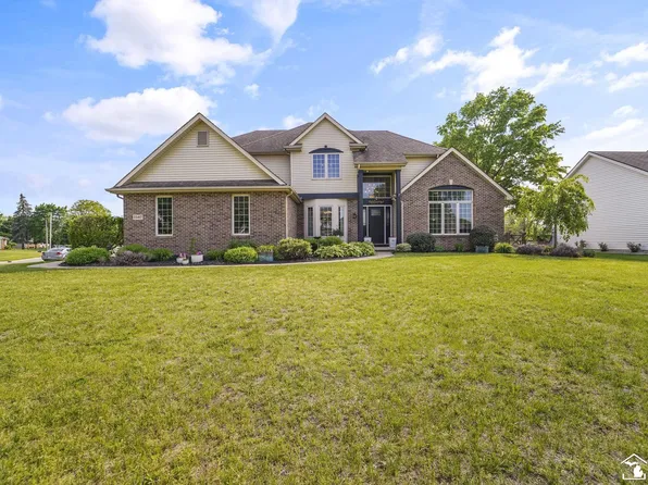 3587 Wimbledon Ct, Lambertville, MI 48144