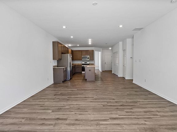 5th image of 7083 Johnson St