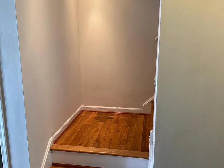 81 Woodmere Dr — Photo 12