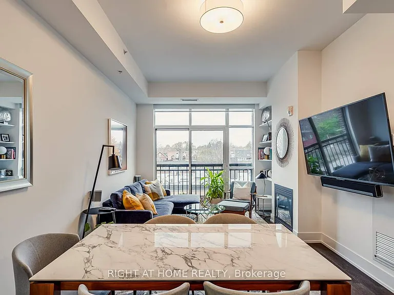 66 Kippendavie Ave #409 — Photo 9