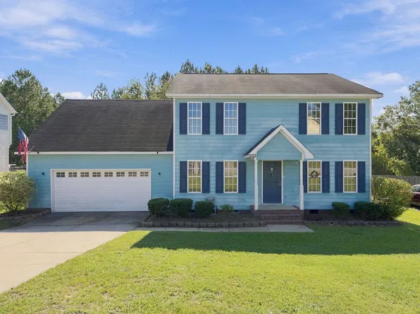 5033 Miranda Dr, Hope Mills, NC 28348