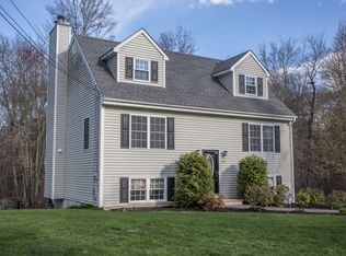 359 Anawan St, Rehoboth, MA 02769