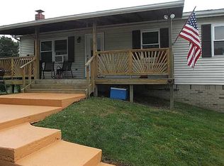 42 Ashland Way, Vandergrift, PA 15690