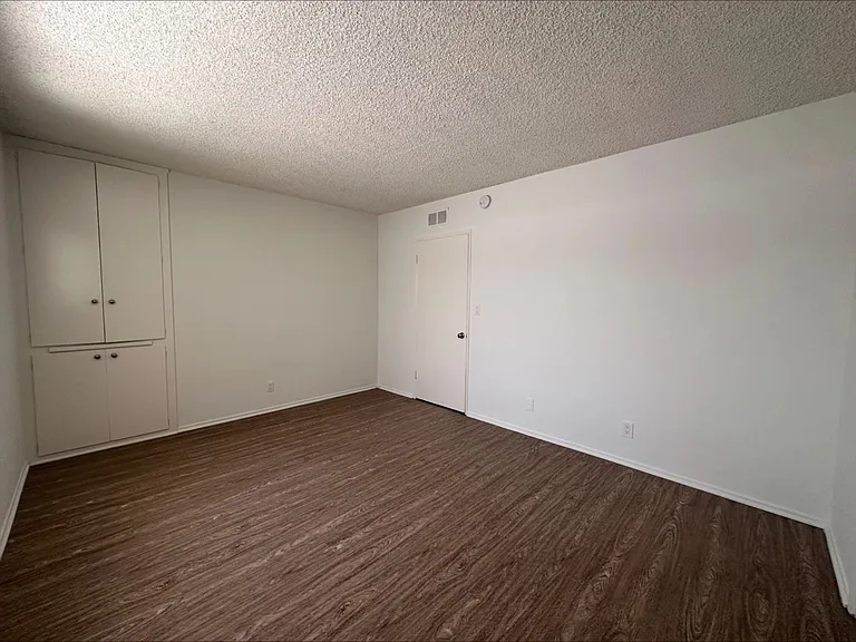 1953 Overland Ave #3 — Photo 18