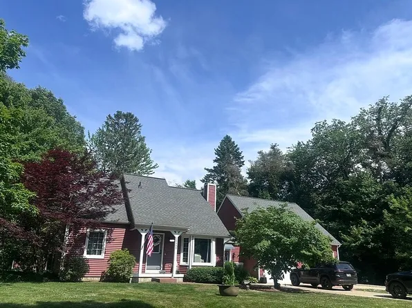 12433 Forest Meadow Dr, Perry, MI 48872