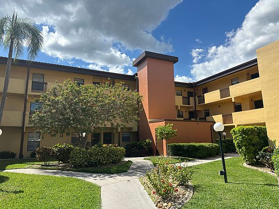 3rd image of 6136 Whiskey Creek Dr APT 503