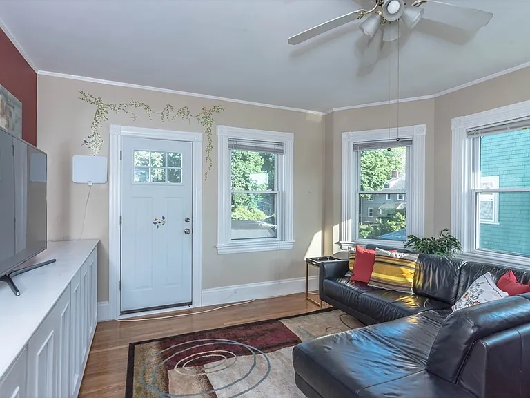 16 Walker St #2 — Photo 2