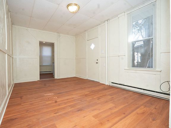 4th image of 3883 N 6th St Floor 1