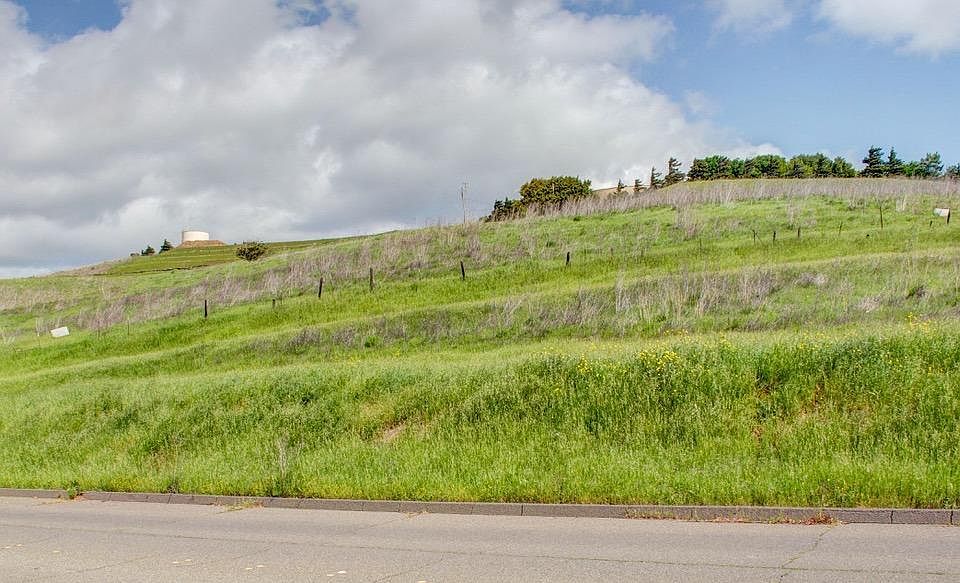 1st image of 0 Eucalyptus Drive