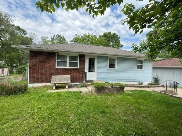1606 N Ponca Dr, Independence, MO 64058