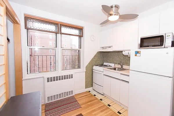 Sold by Re/Max In The City | media 4