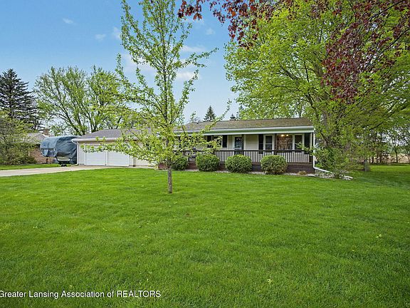 3rd image of 15393 Yorkleigh Dr