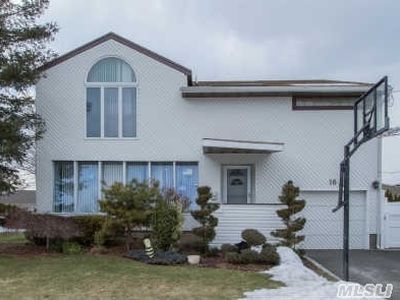 16 Northern Parkwayeast, Plainview, NY, 11803