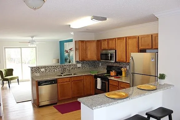 3016 Pickett Rd — Photo 5